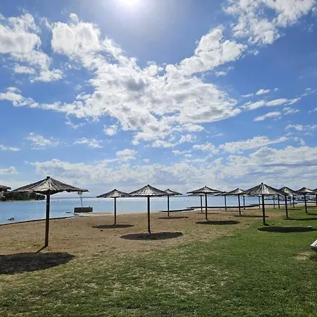 Сasa de vacaciones Sak Mobile - Two Bedroom Mobile With Terrace And Sea View *
